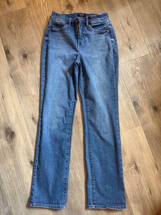 curves nydj Denim - NYDJ Straight-Leg Jeans in Medium Blue Wash